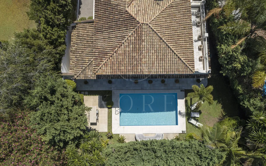 Villa en venta en Los Monteros, Marbella Este