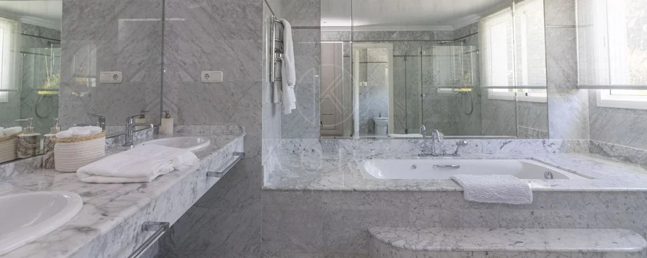 Villa for sale in Los Monteros, Marbella East