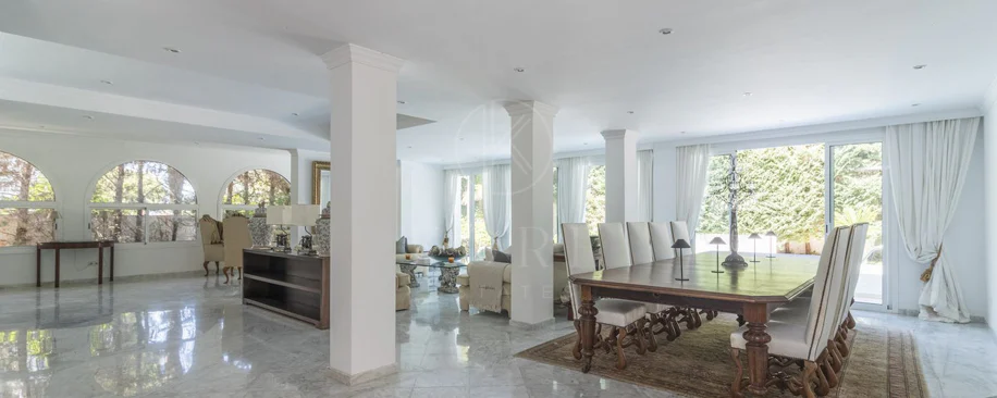 Villa for sale in Los Monteros, Marbella East