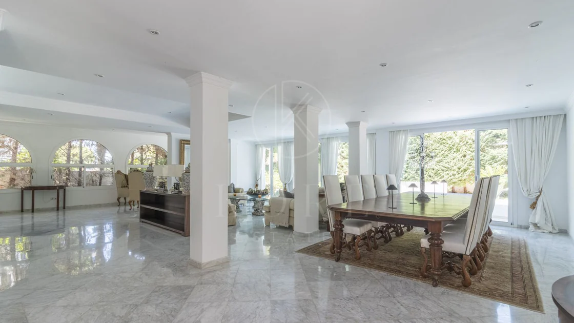 Villa for sale in Los Monteros, Marbella East