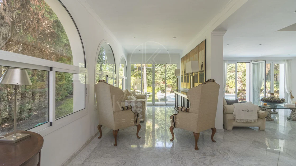 Villa for sale in Los Monteros, Marbella East