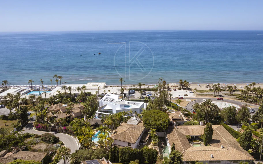 Villa en venta en Los Monteros, Marbella Este