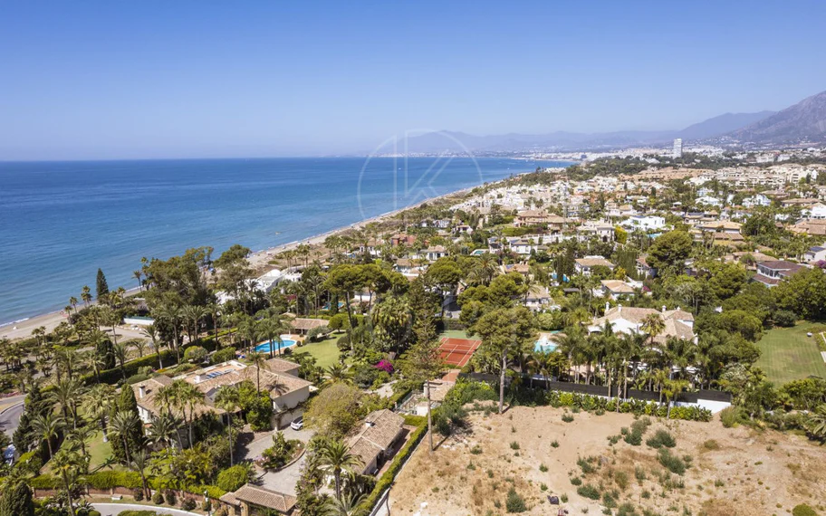 Villa en venta en Los Monteros, Marbella Este