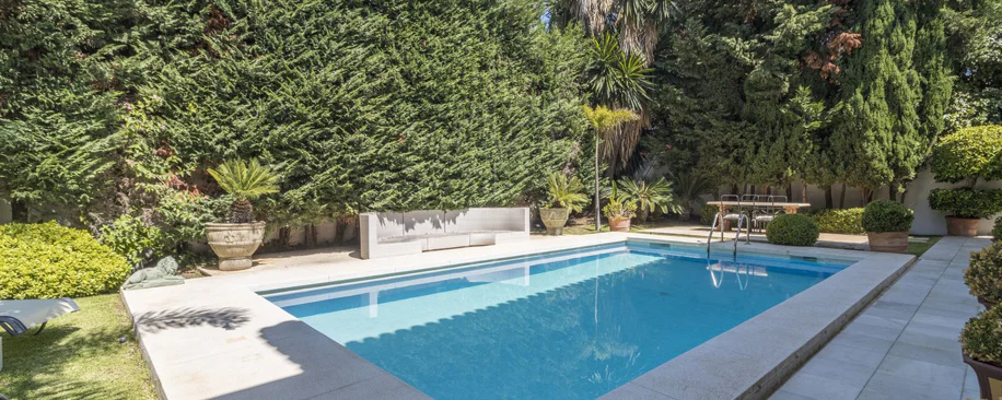 Villa for sale in Los Monteros, Marbella East