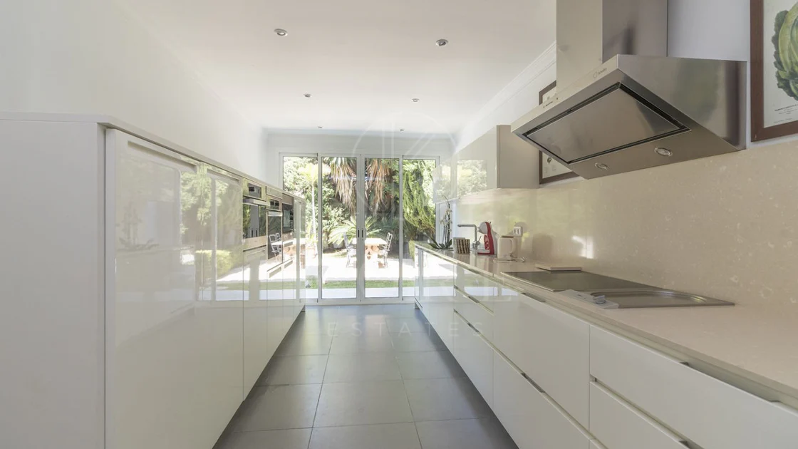 Villa for sale in Los Monteros, Marbella East