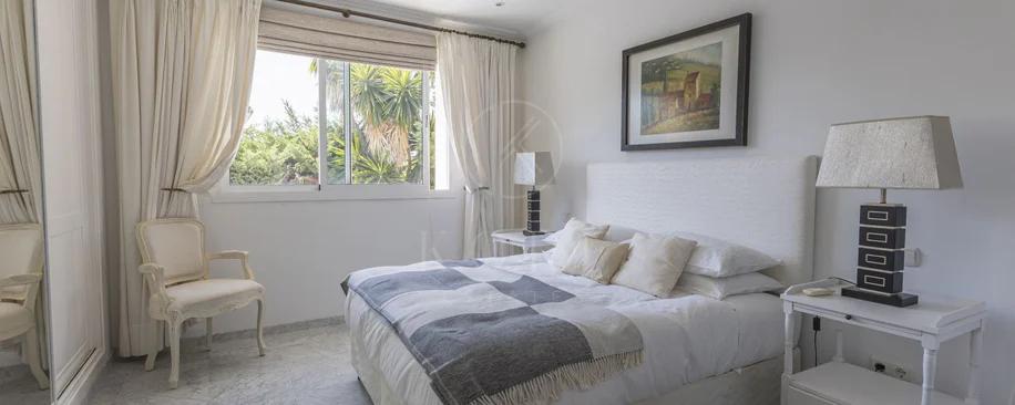 Villa for sale in Los Monteros, Marbella East