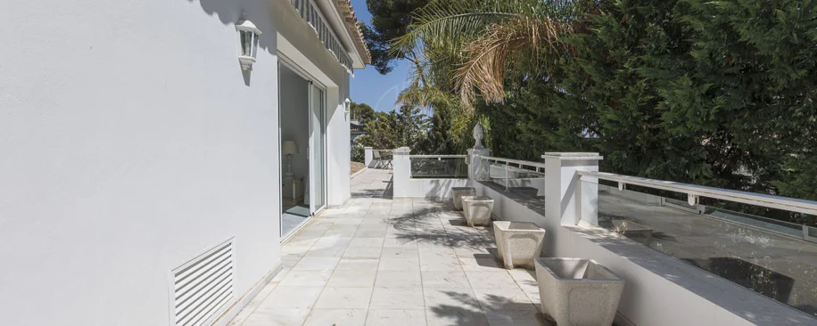 Villa for sale in Los Monteros, Marbella East