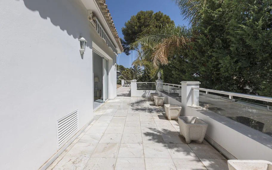 Villa en venta en Los Monteros, Marbella Este
