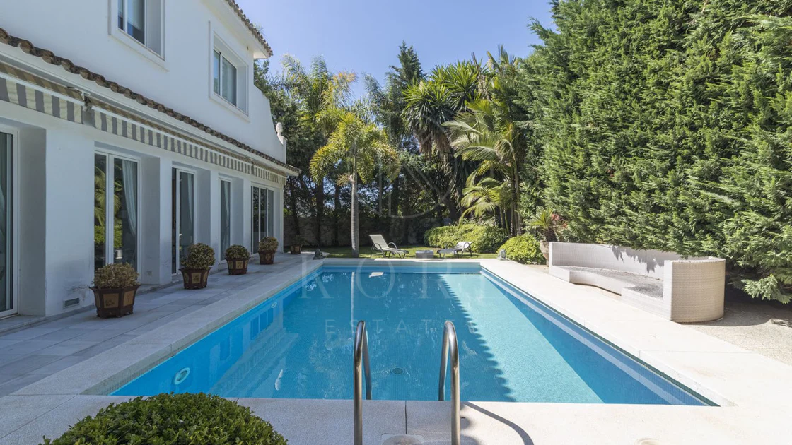 Villa for sale in Los Monteros, Marbella East
