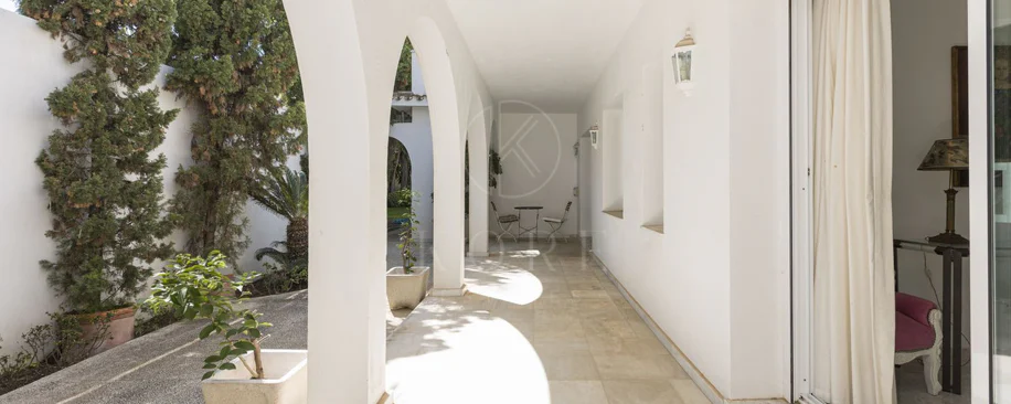 Villa for sale in Los Monteros, Marbella East