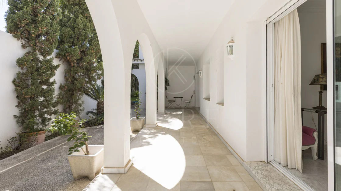 Villa for sale in Los Monteros, Marbella East