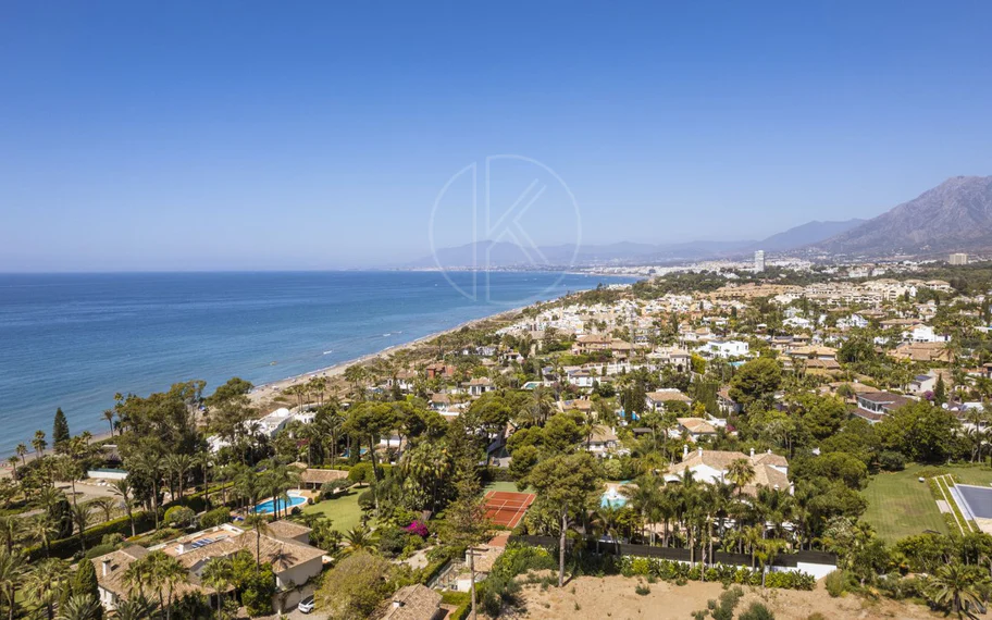 Villa en venta en Los Monteros, Marbella Este
