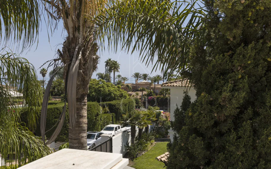 Villa en venta en Los Monteros, Marbella Este