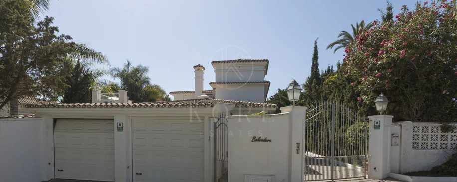 Villa for sale in Los Monteros, Marbella East