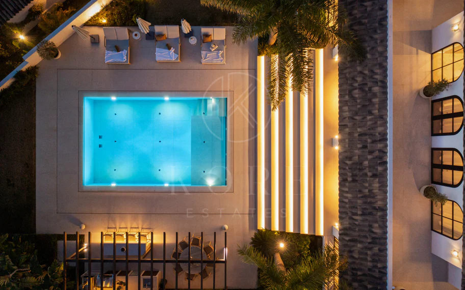 Villa en venta en Los Naranjos, Marbella