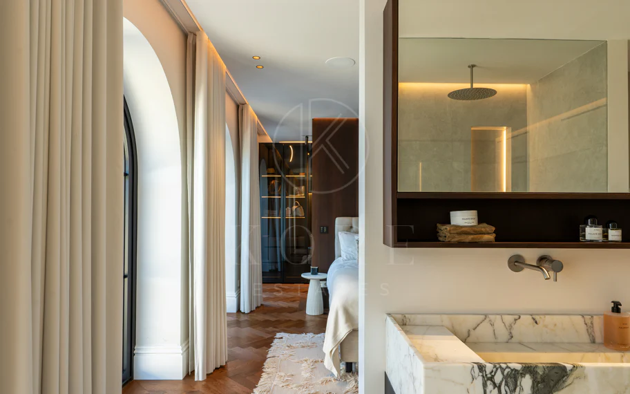 Villa en venta en Los Naranjos, Marbella