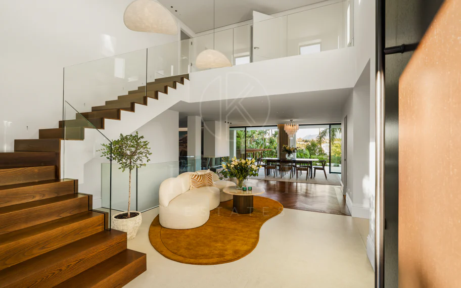 Villa en venta en Los Naranjos, Marbella