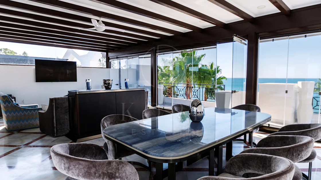 Estepona – Luxury Duplex Penthouse with Private Rooftop Solarium and open sea views