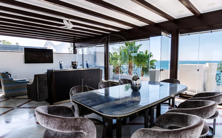 Estepona – Penthouse duplex de lux cu solariu privat pe acoperiș și vedere deschisă către mare