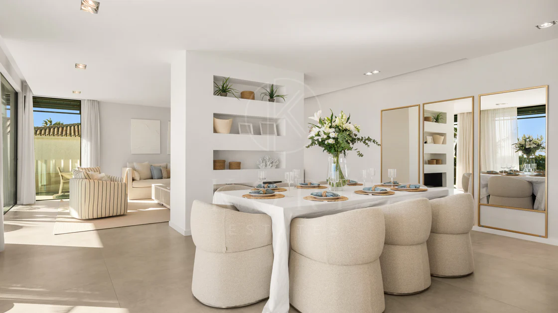 Contemporary Beachfront Masterpiece with Panoramic Sea Views – New Golden Mile