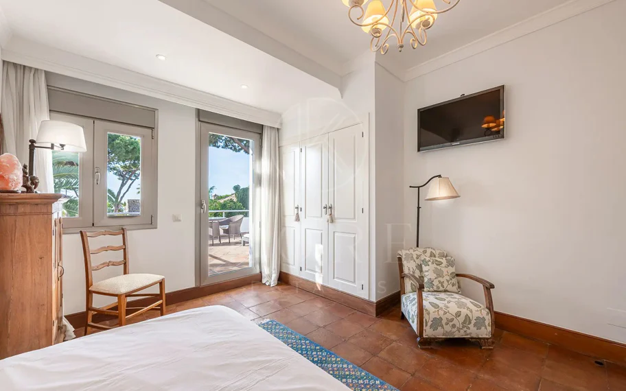 Villa en venta en Los Monteros Playa, Marbella Este
