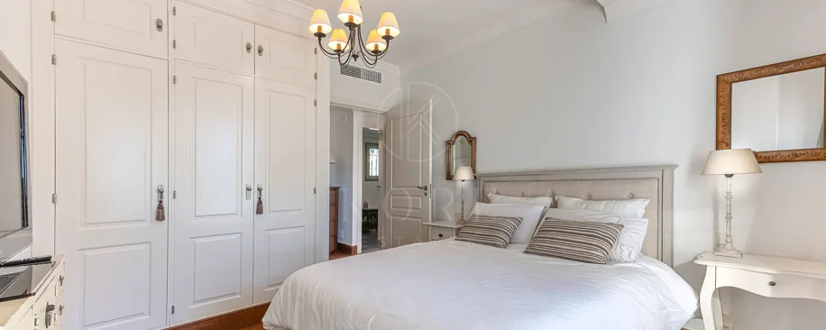 Villa for sale in Los Monteros Playa, Marbella East