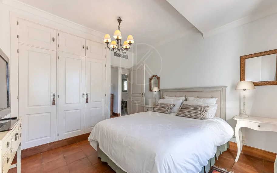 Villa en venta en Los Monteros Playa, Marbella Este