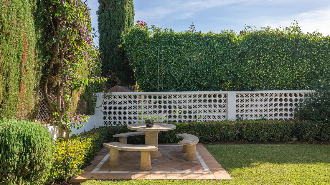 Villa for sale in Los Monteros Playa, Marbella East