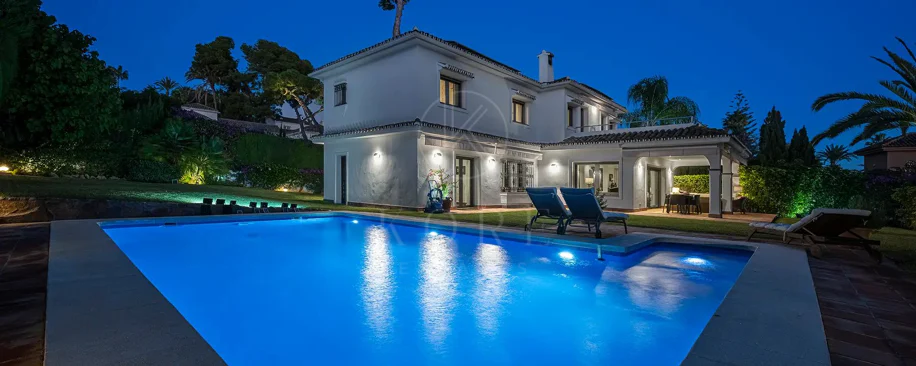 Villa for sale in Los Monteros Playa, Marbella East