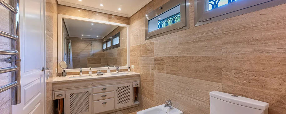 Villa for sale in Los Monteros Playa, Marbella East