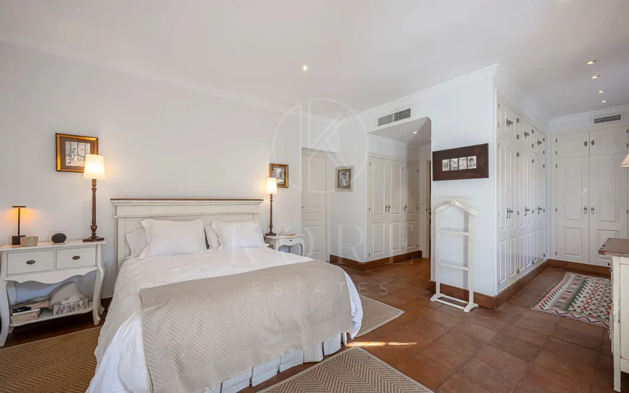 Villa en venta en Los Monteros Playa, Marbella Este