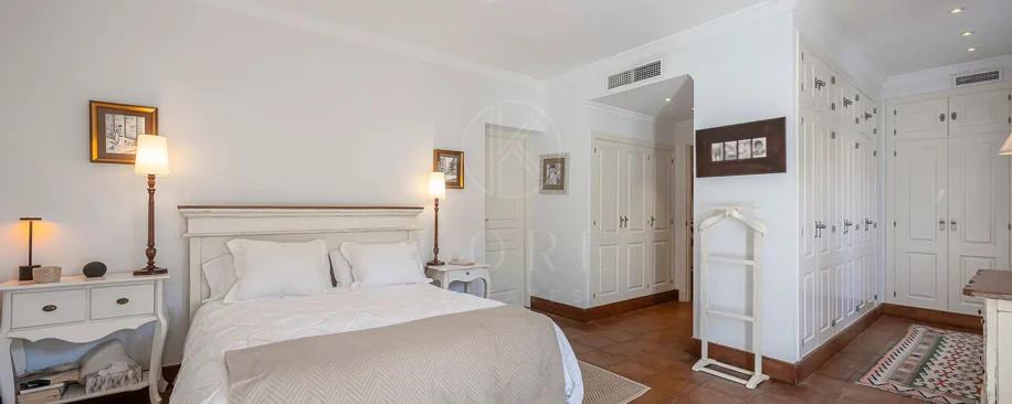 Villa for sale in Los Monteros Playa, Marbella East