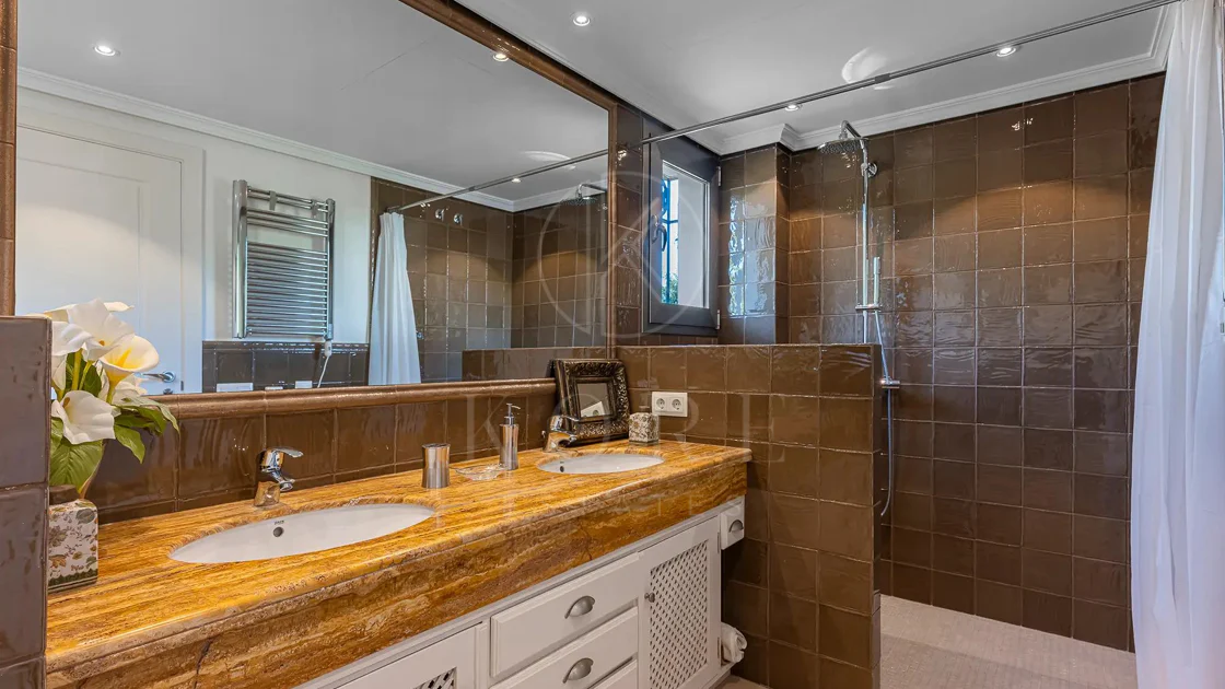 Villa for sale in Los Monteros Playa, Marbella East
