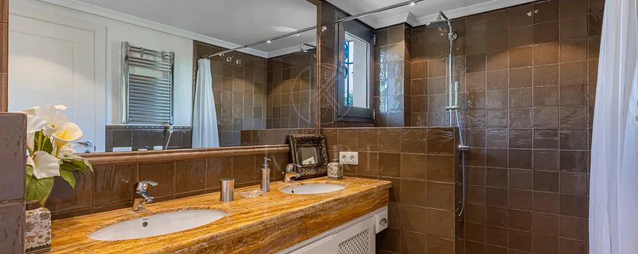 Villa for sale in Los Monteros Playa, Marbella East