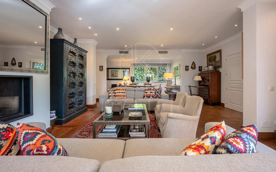 Villa en venta en Los Monteros Playa, Marbella Este