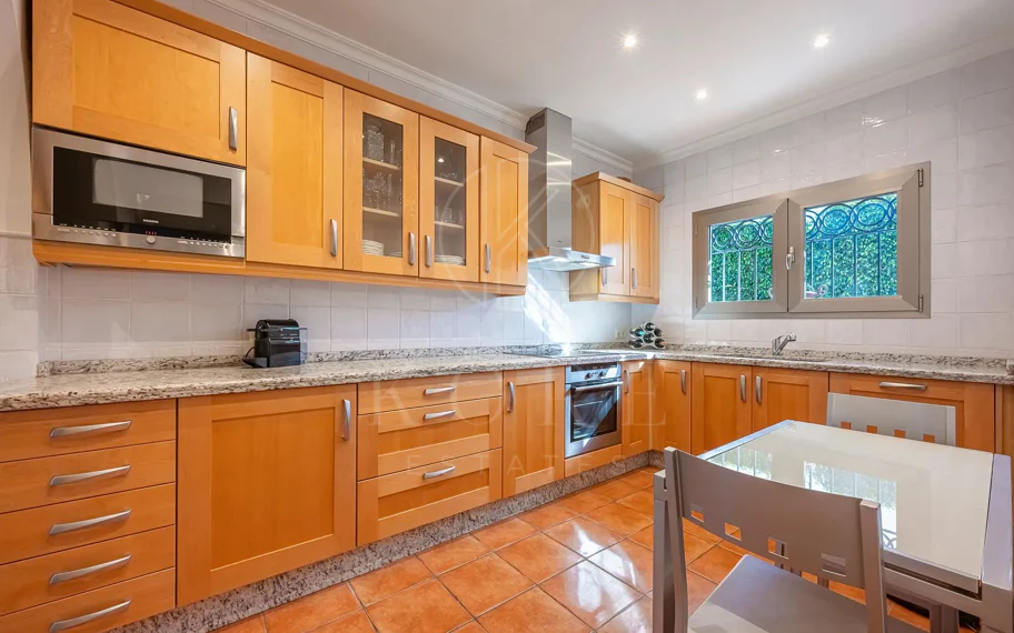 Villa en venta en Los Monteros Playa, Marbella Este