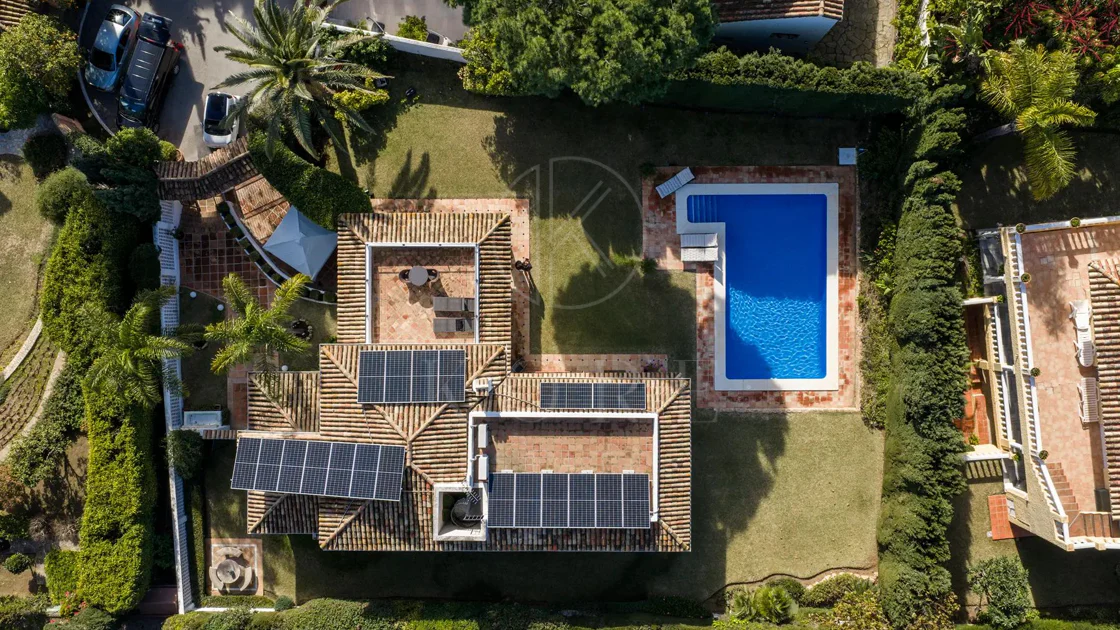 Villa for sale in Los Monteros Playa, Marbella East