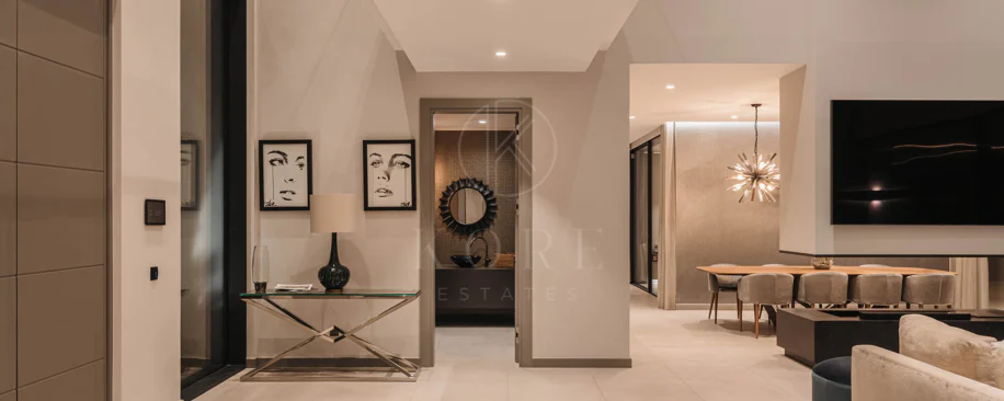 Elegant Contemporary Villa with Panoramic Sea Views in El Madroñal