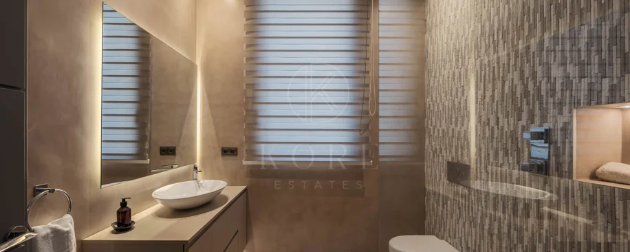 Elegant Contemporary Villa with Panoramic Sea Views in El Madroñal