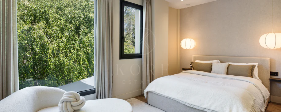 Villa Japandi Moderna con Piscina y Jardín Privado en Nueva Andalucía