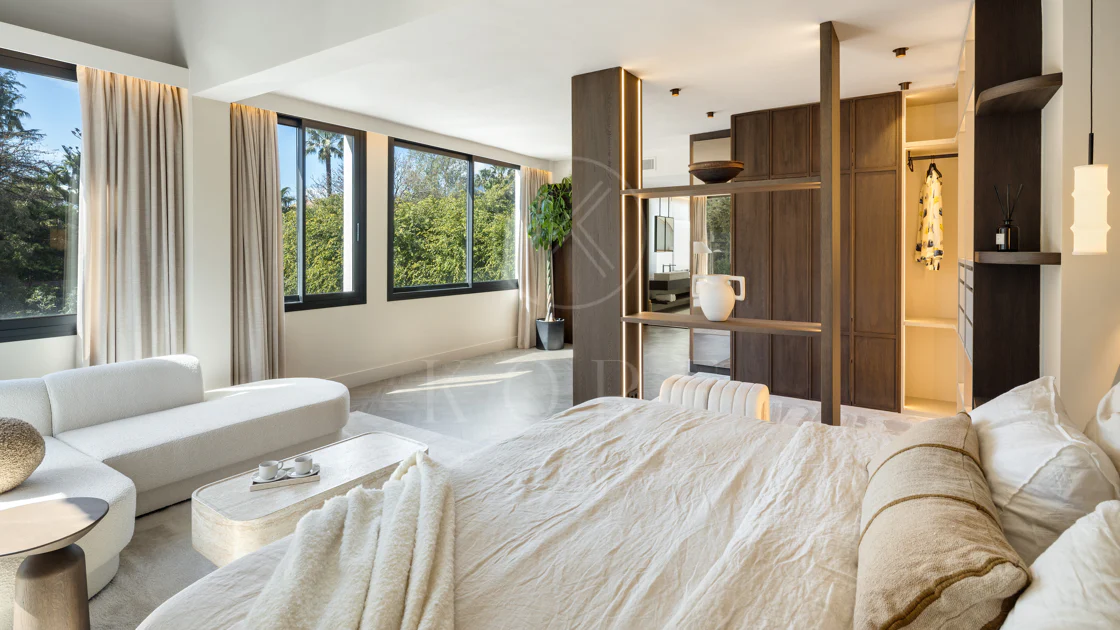 Villa Japandi Moderna con Piscina y Jardín Privado en Nueva Andalucía