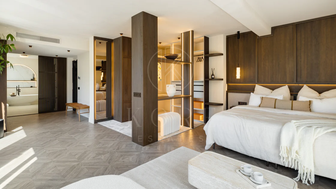 Villa Japandi Moderna con Piscina y Jardín Privado en Nueva Andalucía