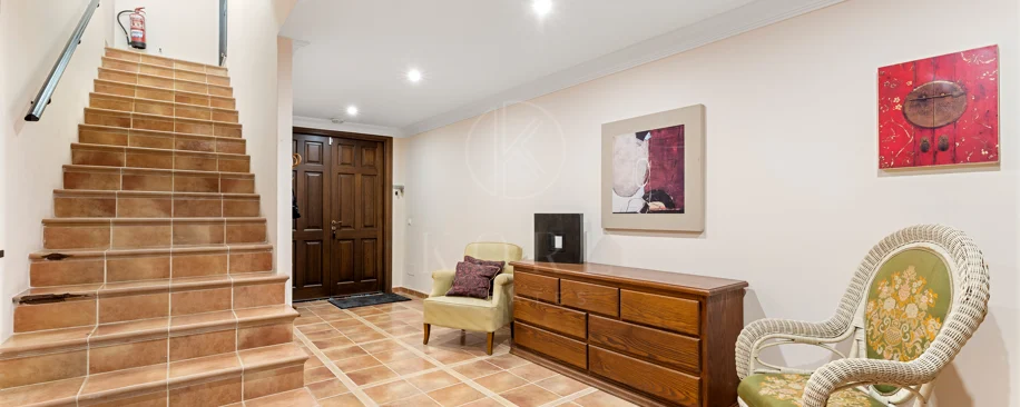 Elegant Luxury Estate with Panoramic Sea Views in Estepona