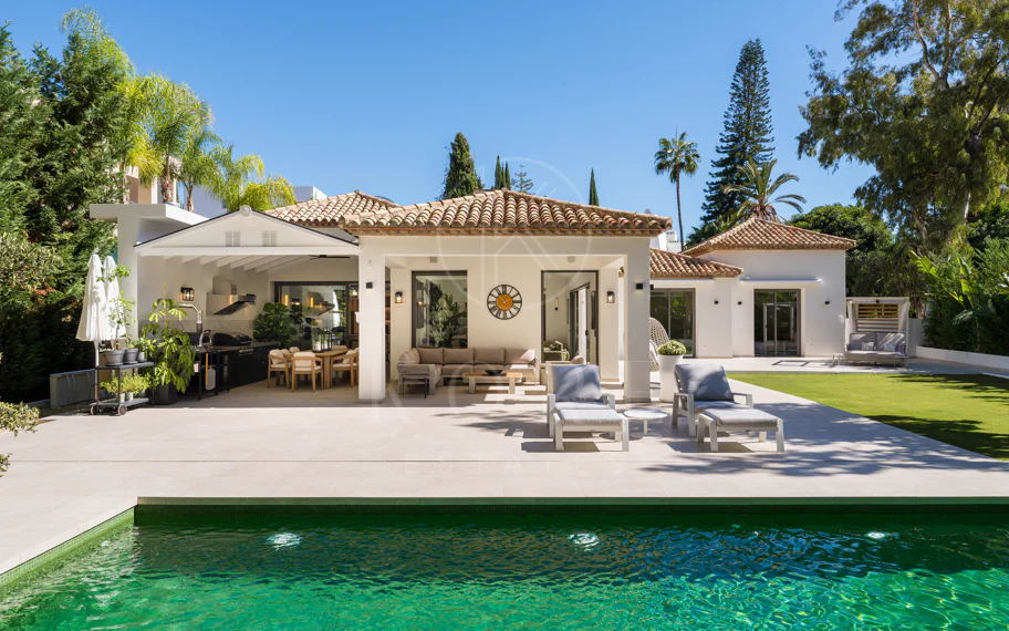 Elegante villa contemporánea en la prestigiosa La Cerquilla, Nueva Andalucía