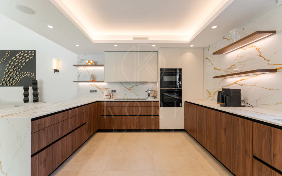 Elegante villa contemporánea en la prestigiosa La Cerquilla, Nueva Andalucía