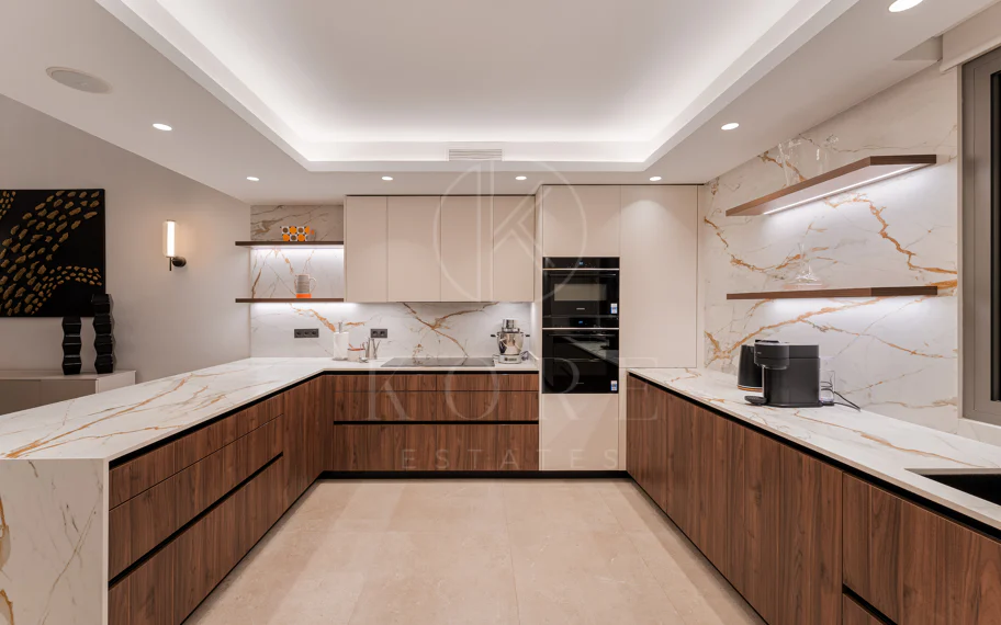 Elegante villa contemporánea en la prestigiosa La Cerquilla, Nueva Andalucía