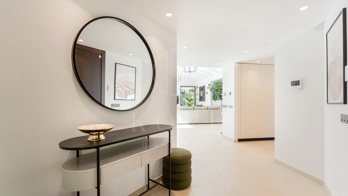 Elegante villa contemporánea en la prestigiosa La Cerquilla, Nueva Andalucía