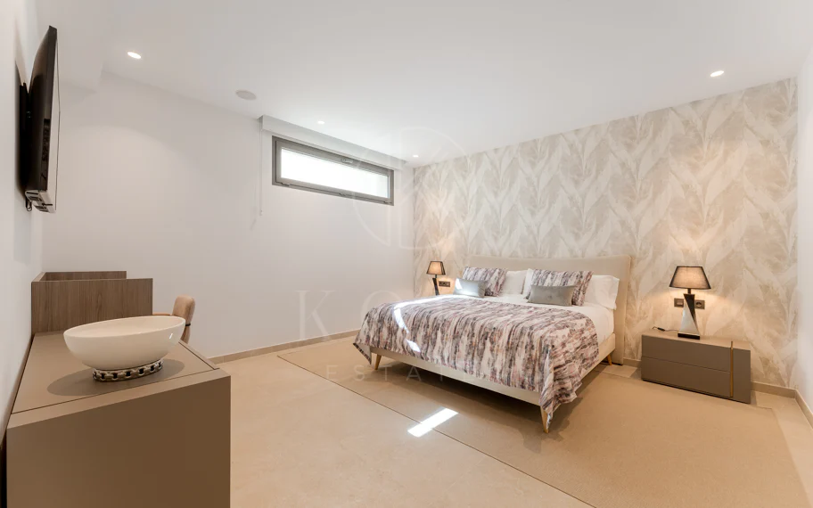 Elegante villa contemporánea en la prestigiosa La Cerquilla, Nueva Andalucía