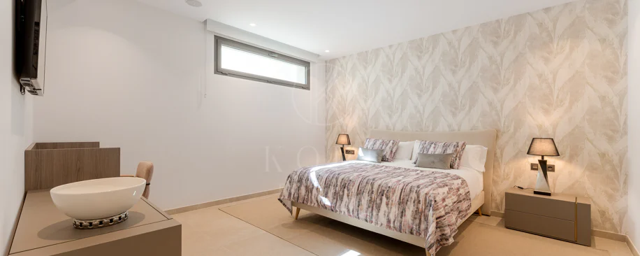 Elegante villa contemporánea en la prestigiosa La Cerquilla, Nueva Andalucía