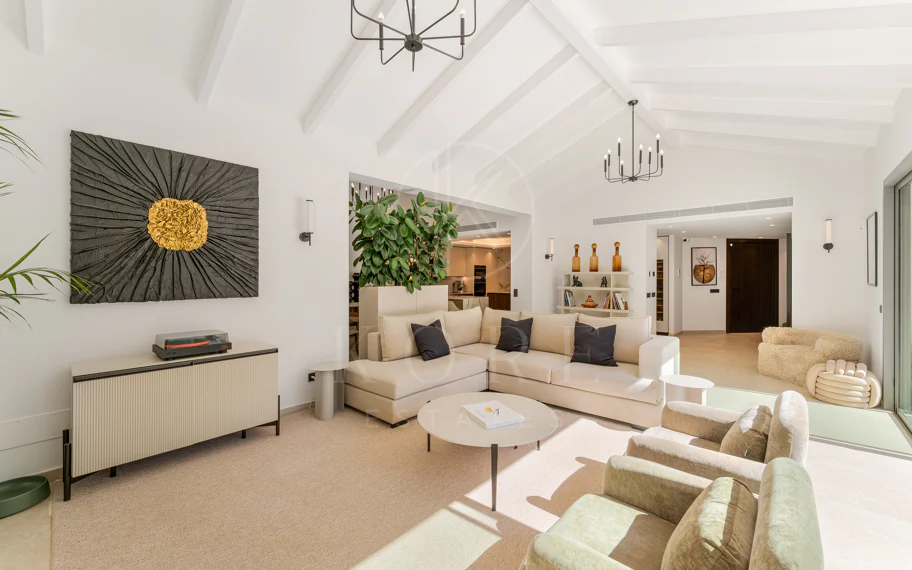 Elegante villa contemporánea en la prestigiosa La Cerquilla, Nueva Andalucía